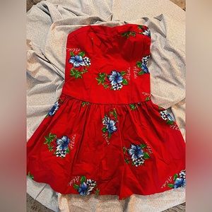 *Y2k* *NWT* sweetheart neckline Hollister red, floral strapless dress-size Large